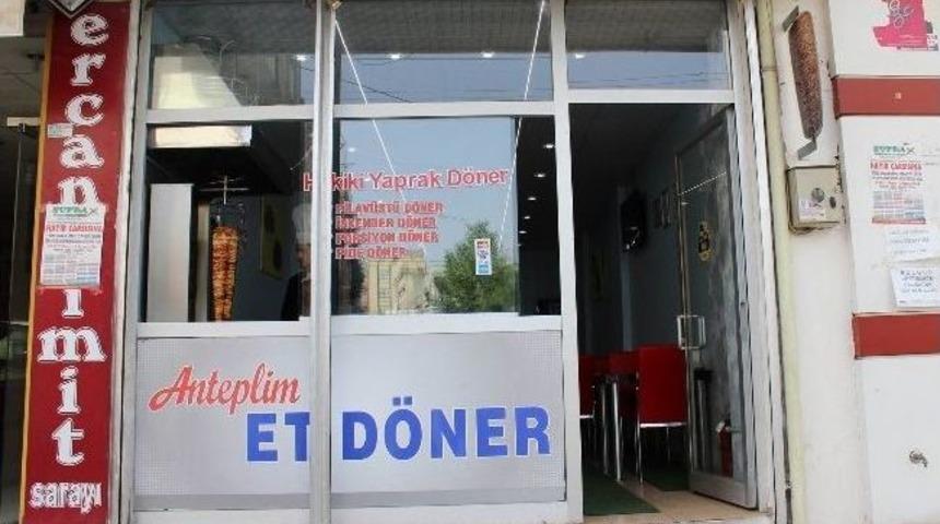 Sadaka Kutusundaki Parayı &Ccedil;aldı