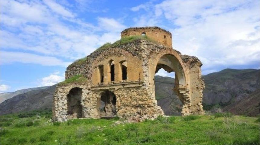 Palu&rsquo;da Tarihi Mekanlar Restore Ediliyor