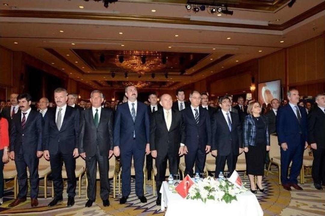 Bakan Ala Ve G&uuml;ll&uuml;ce Tbb Meclis Toplantısına Katıldı