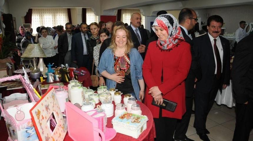 Polatlı'da "Ahşap Ve Seramik Kursiyerleri Sergisi" A&ccedil;ıldı