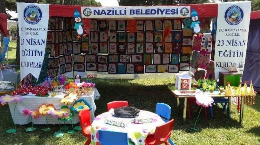 Nazilli'de Okul &Ouml;ncesi &Ouml;ğrencileri Eserlerini Sergiledi