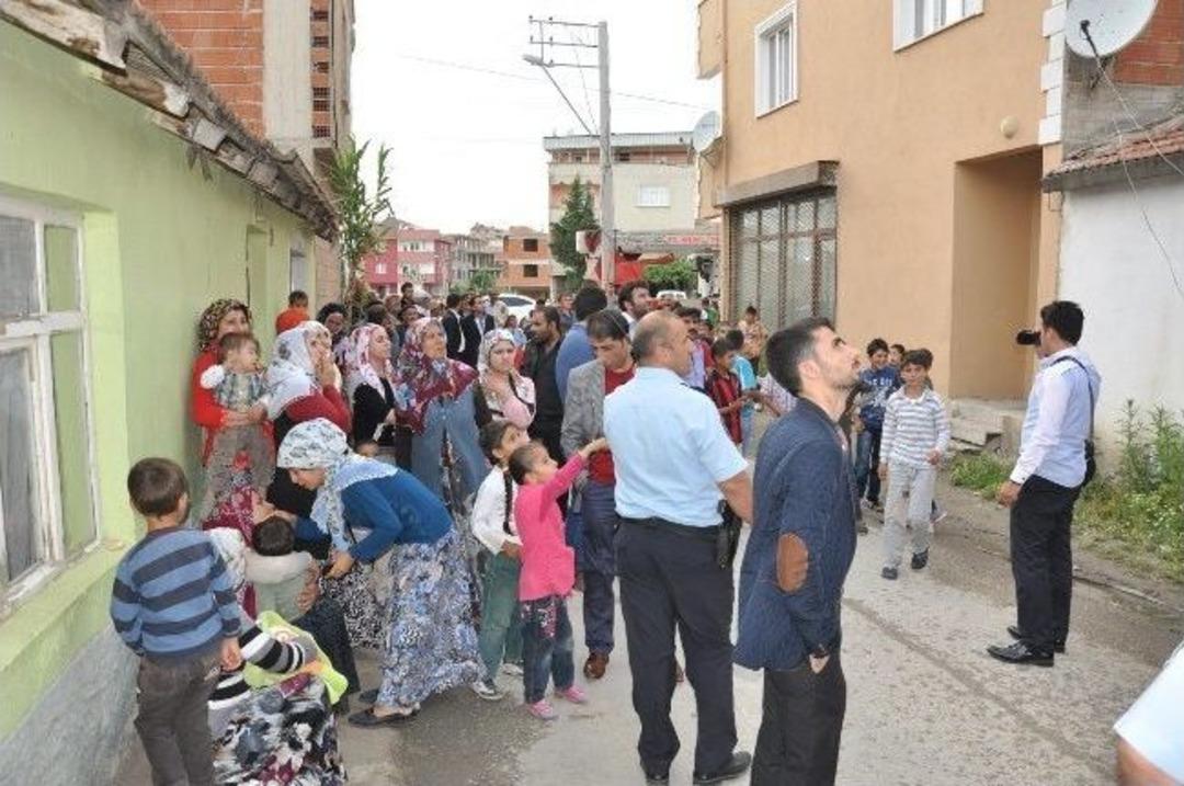 Baca Yangını Vatandaşları Sokağa D&ouml;kt&uuml;