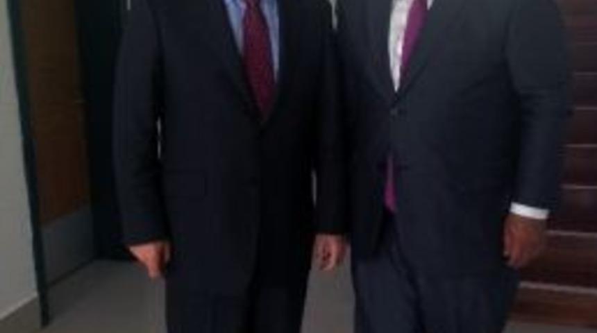 &Ouml;zt&uuml;rk, Cumhurbaşkanı G&uuml;l&rsquo;&uuml; Okluk Koyuna Davet Etti