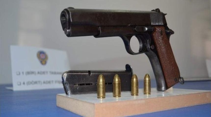 Viranşehir&rsquo;de Ruhsatsız Silah Ele Ge&ccedil;irildi