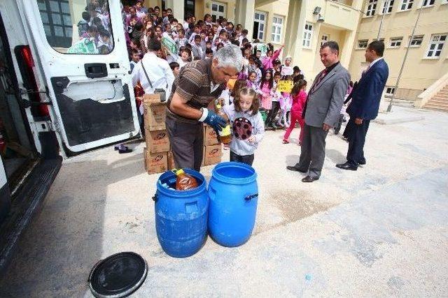 Temiz &Ccedil;evre İ&ccedil;in Atık Yağ Topladılar 1