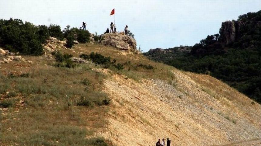 Askerden G&ouml;stericilere Anons: