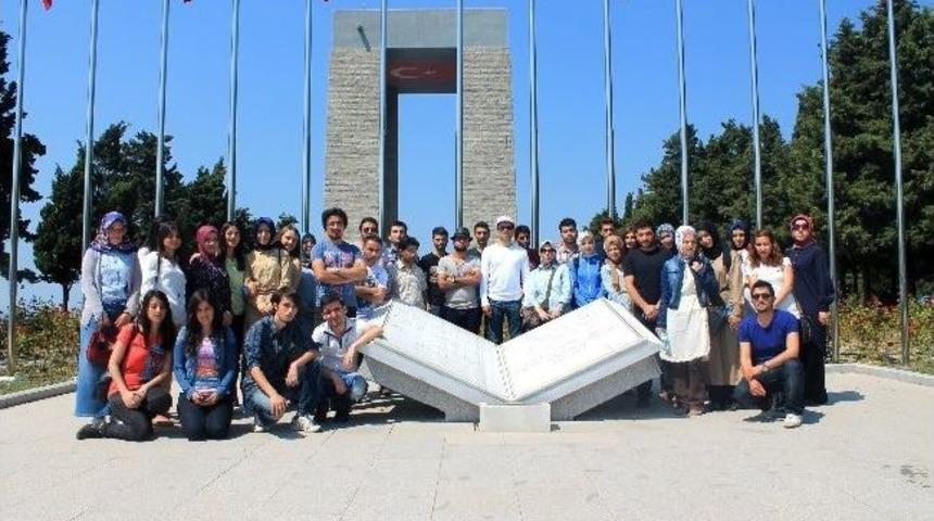 Aib&uuml; &Ouml;ğrencileri &Ccedil;anakkele&rsquo;ye Gitti