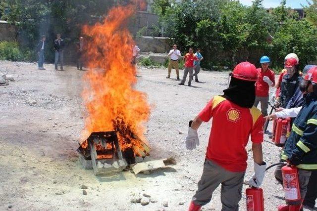 Akaryakıt İstasyonunda Yangın Tatbikatı