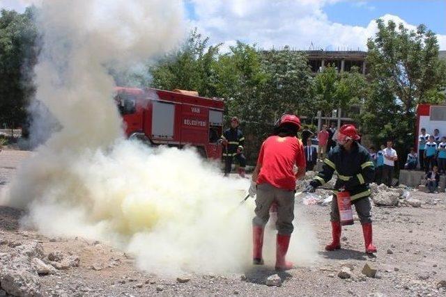 Akaryakıt İstasyonunda Yangın Tatbikatı