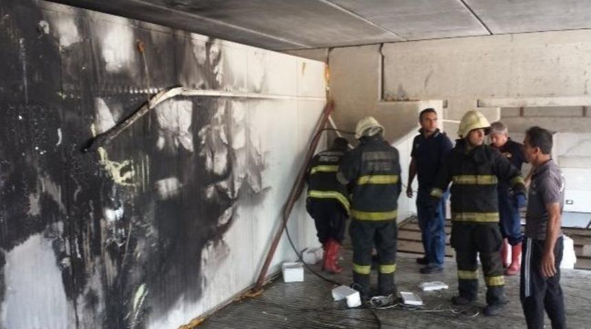 Dondurma İmalathanesinde Yangın Paniği