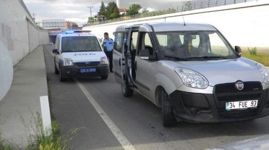 Polis Hırsızları Havaya Ateş Ederek Yakaladı