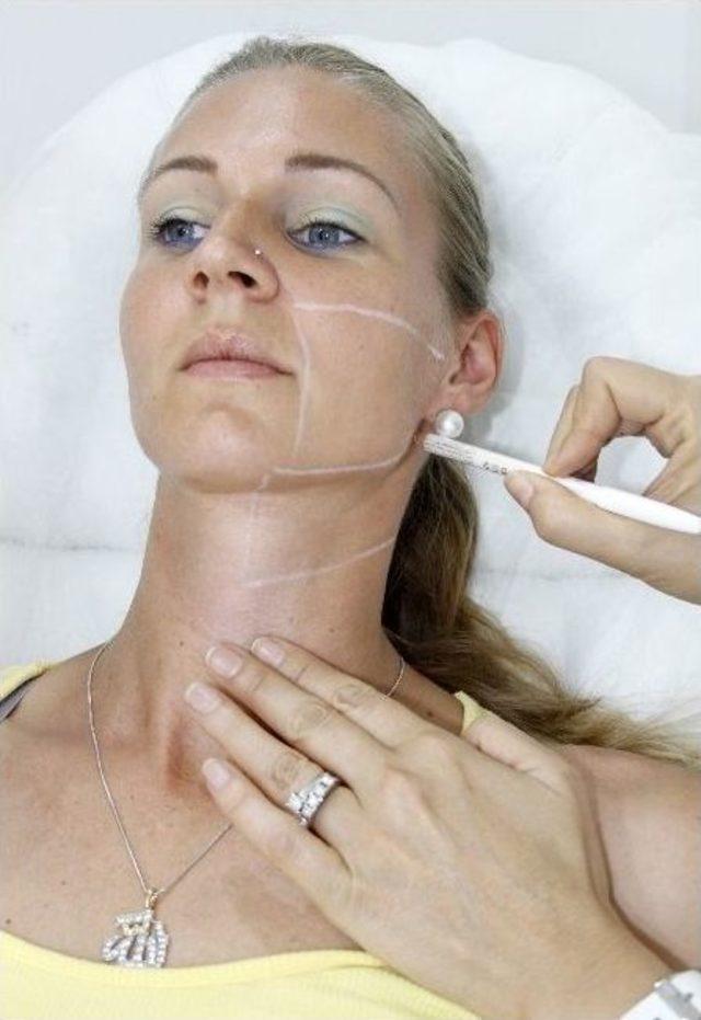 Cildinize 1 Saatte Gen&ccedil;leşme Dokunuşu 1