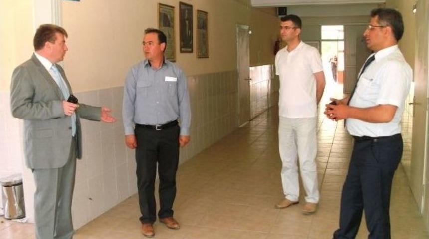 Kaymakam Karahan Okul Ziyaretinde