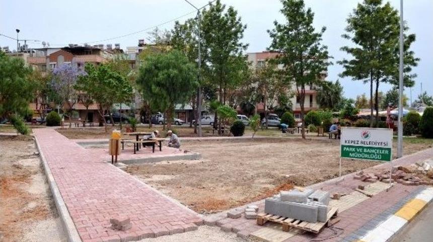 Kepez&rsquo;de Eskiyen Parklar Yenileniyor