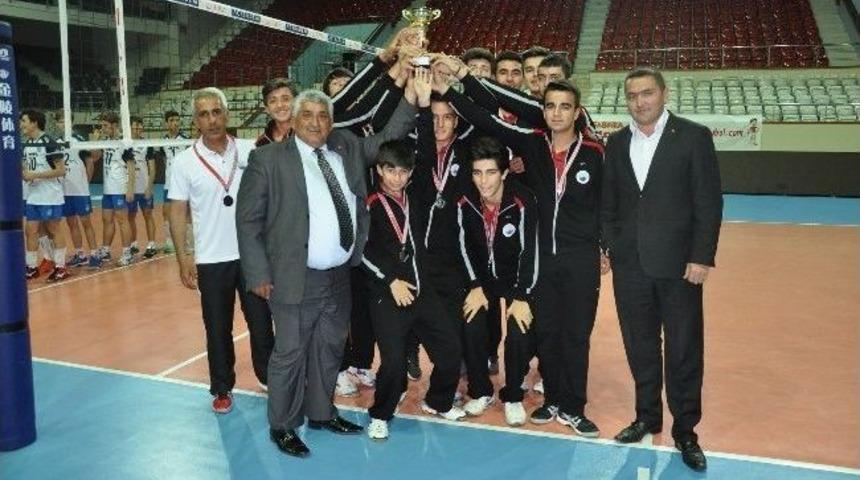 Menderes'in Gururu Oldular