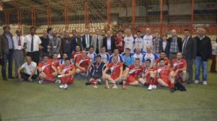 Tavşanlı'da Halı Saha Futbol Turnuvası