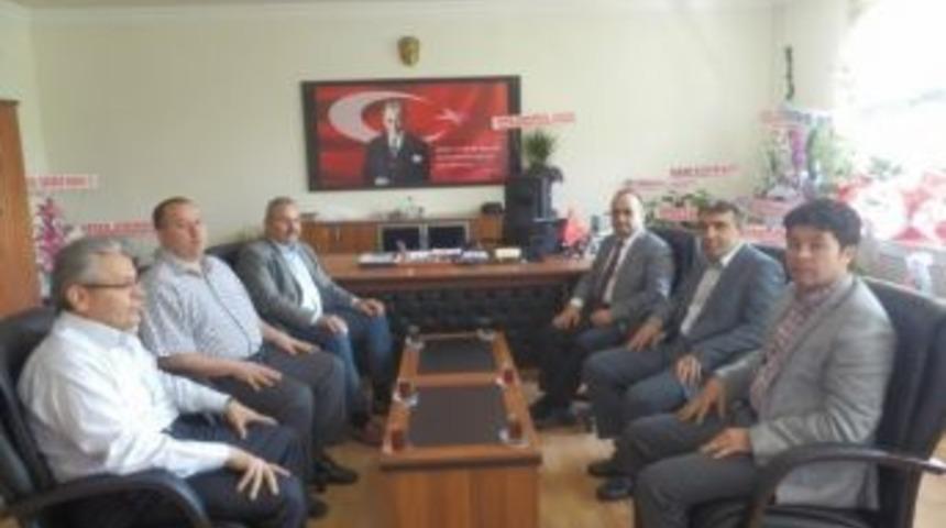 Kaymakamı Yılmaz, İl&ccedil;e Milli Eğitim M&uuml;d&uuml;r&uuml; Aydın İle Eğitim Faaliyetlerini G&ouml;r&uuml;şt&uuml;