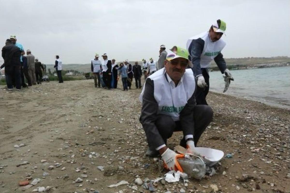 Edremit'te 5 Haziran &Ccedil;evre G&uuml;n&uuml;'nde Halk Temizlik Yaptı