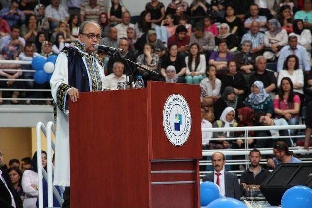 Paü’de Bin 600 Öğretmen Adayı Mezun Oldu 1