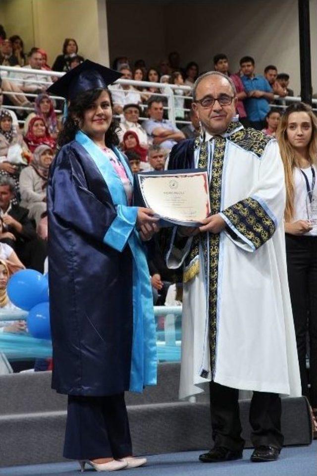 Paü’de Bin 600 Öğretmen Adayı Mezun Oldu 2