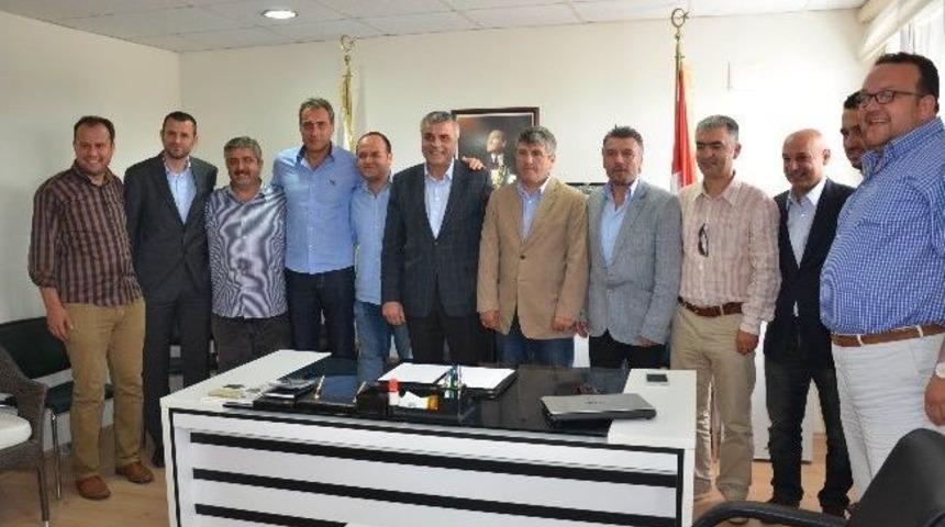 Akhisar Belediyespor'da Ak&ccedil;ay İmzayı Attı
