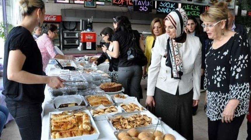 Umut Yardımlaşma Ve Dayanışma Derneğinden Kermes