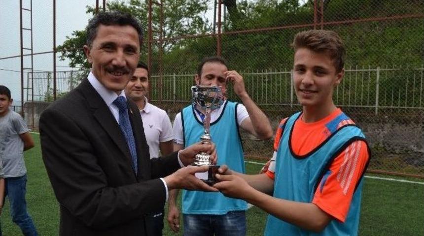 Okullar Arası Futbol Turnuvası