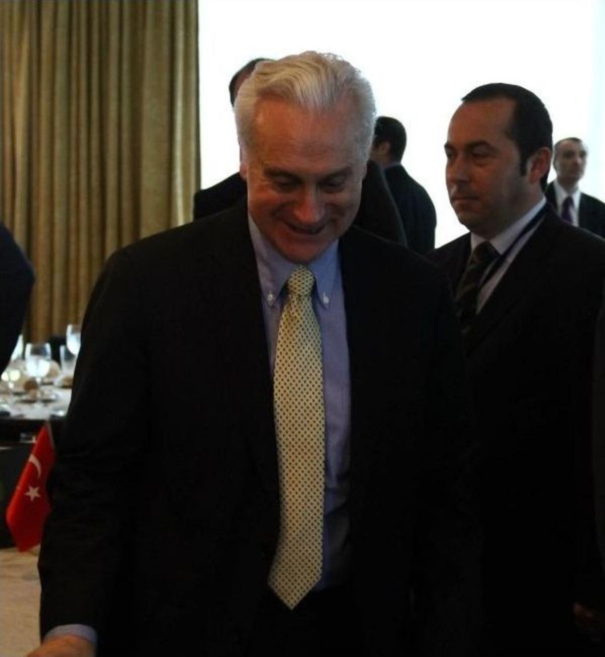 Abd B&uuml;y&uuml;kel&ccedil;isi Rıccıardone: &ldquo;gen&ccedil; T&uuml;rklerin Korkusu Yok&rdquo;