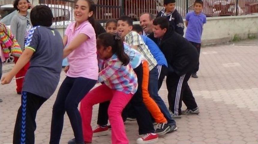 Sivas&rsquo;ta &Ccedil;ocuk Oyunları Şenliği D&uuml;zenlendi