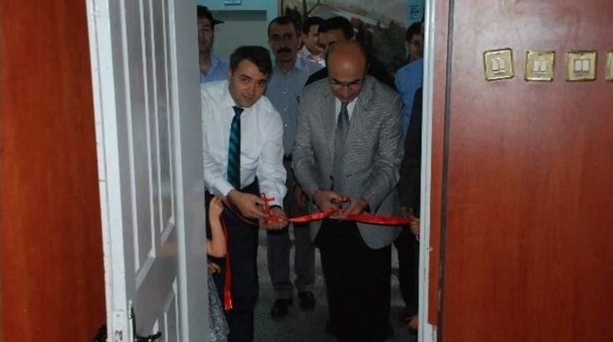 Vali Demirtaş Kahta'da İncelemelerde Bulundu