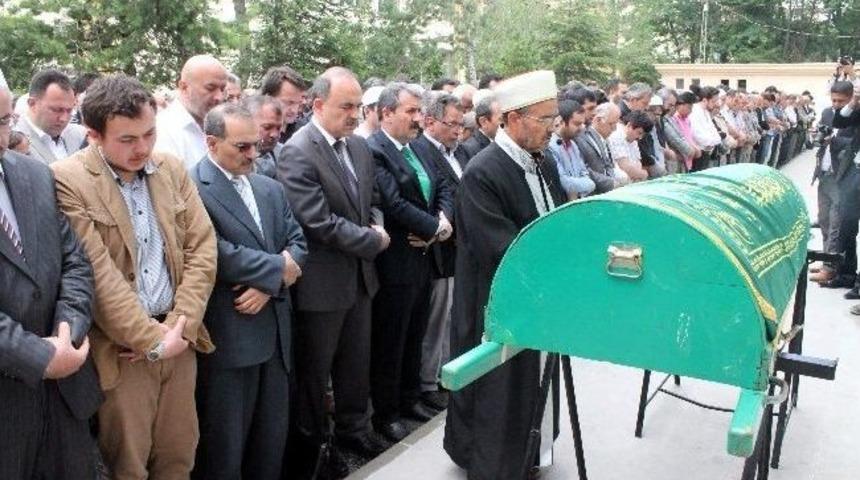 Prof. Dr. G&ouml;kmenoğlu&rsquo;na Son G&ouml;rev