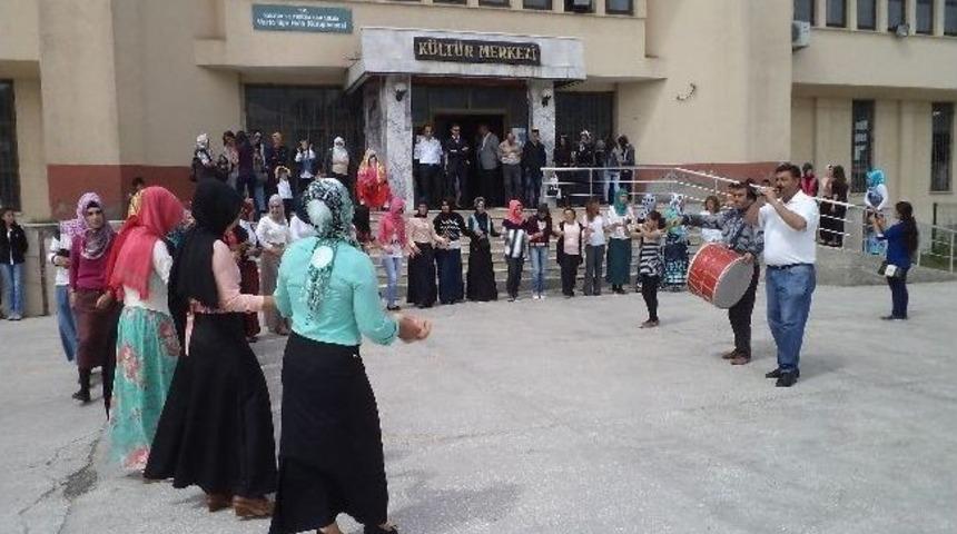 Varto Hemde Yıl Sonu Sergisi