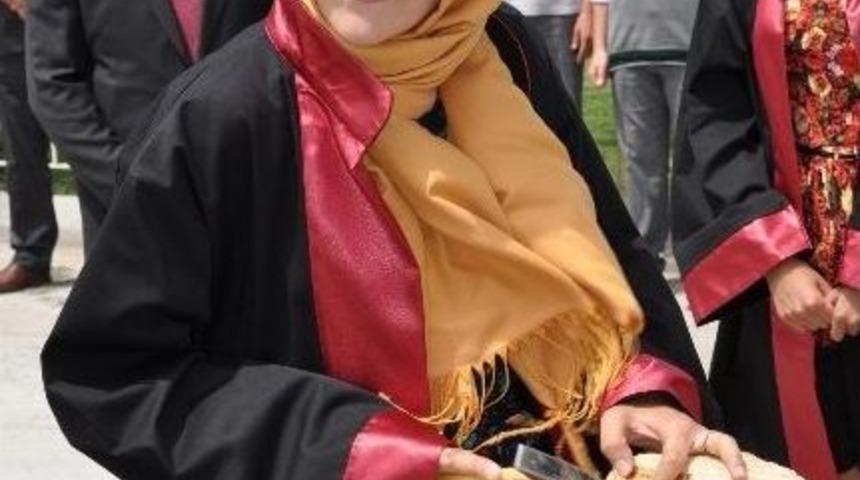 &Ouml;ğrenciler Mezuniyet Heyecanı Yaşadı