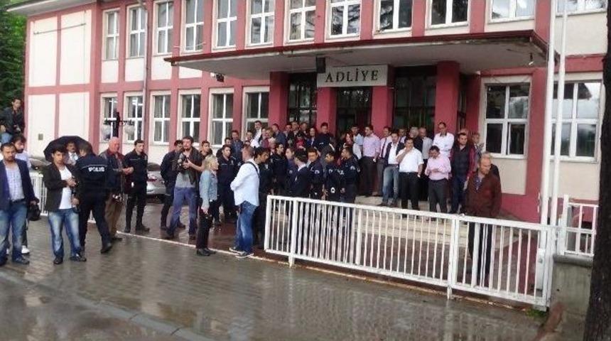 &Uuml;niversiteli Kızın Katil Zanlısı Adliyeye &Ccedil;ıkarıldı