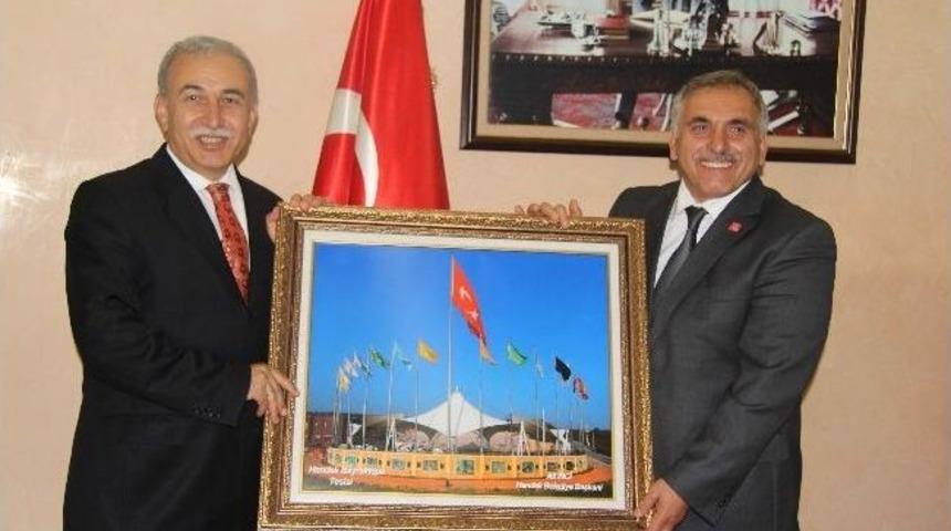 B&uuml;y&uuml;k, Son Vedayı Hendek&rsquo;e Yaptı