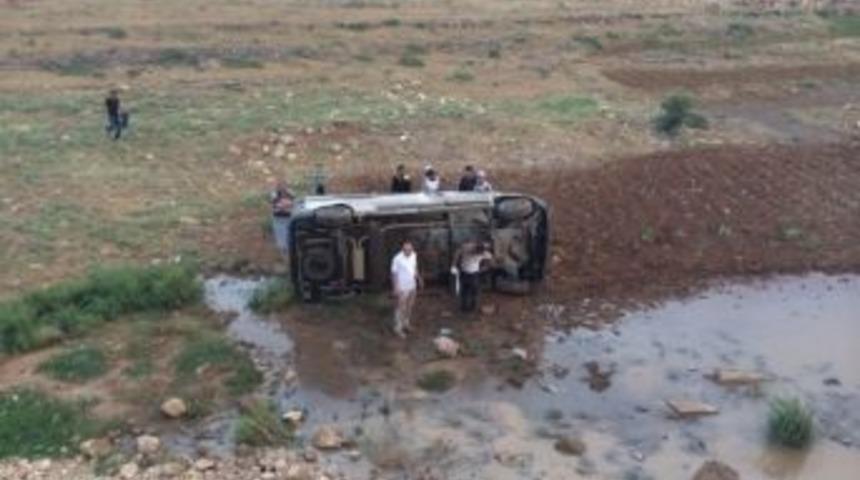 Gerc&uuml;ş'te Trafik Kazası: 2 Yaralı