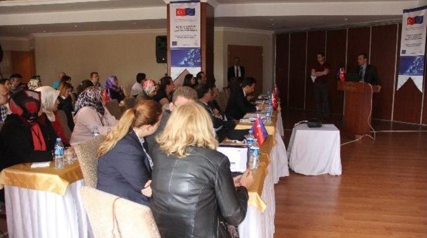 T&uuml;rkiye&rsquo;de 2013 Yılında Bin 800 Hasta Organ Bulamadığı İ&ccedil;in &Ouml;ld&uuml;