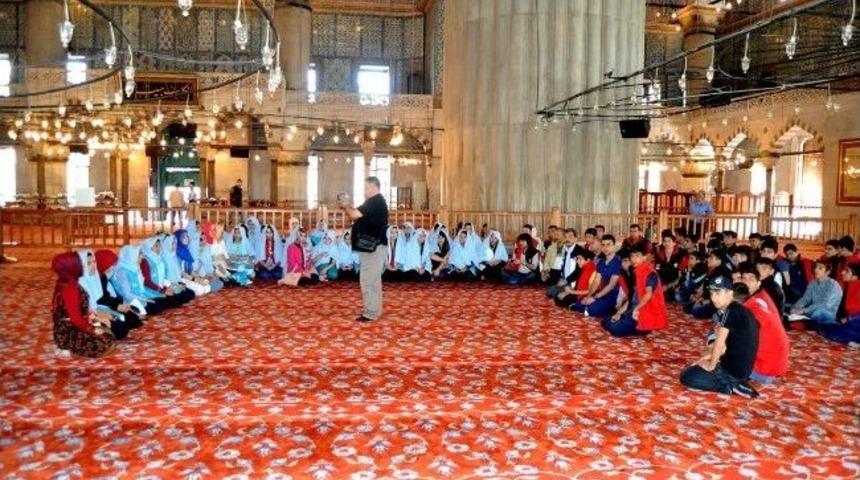 Şehitler Mek&acirc;nını Gezen &Ouml;ğrenciler Gaziler Diyarı&rsquo;na D&ouml;nd&uuml;ler