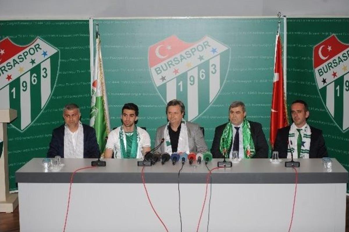 Bursaspor, Emre Taşdemir&rsquo;e 4 Yıllık İmza Attırdı
