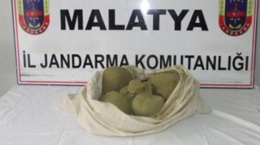 Yolcu Otob&uuml;s&uuml;nde Esrar Ele Ge&ccedil;irildi