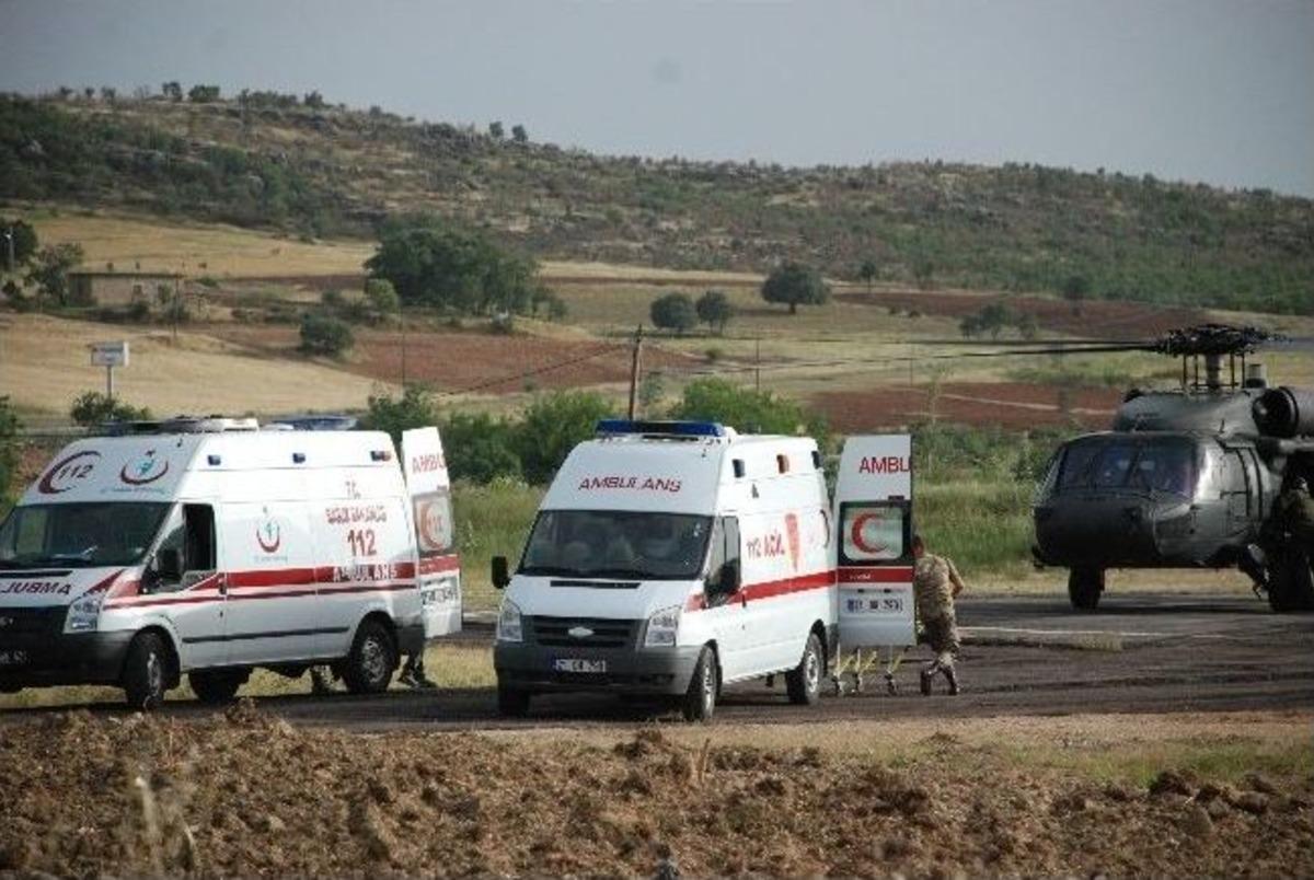 Pkk'dan Askere Silahlı Saldırı: 2 Asker Yaralı