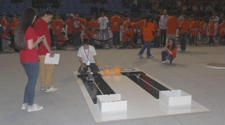 K&uuml;tahya'da 'bilim Sanat Merkezleri Arası Robot Yarışması'