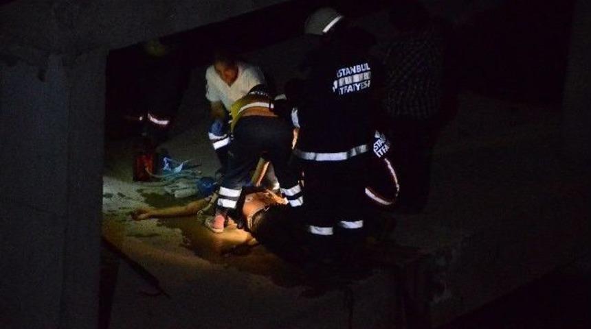 Sancaktepe&rsquo;de İnşaattan Aşağıya D&uuml;şen Vatandaş Hayatını Kaybetti