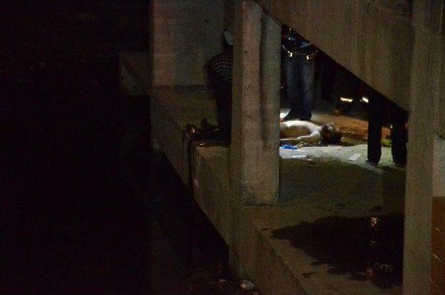 Sancaktepe&rsquo;de İnşaattan Aşağıya D&uuml;şen Vatandaş Hayatını Kaybetti 2
