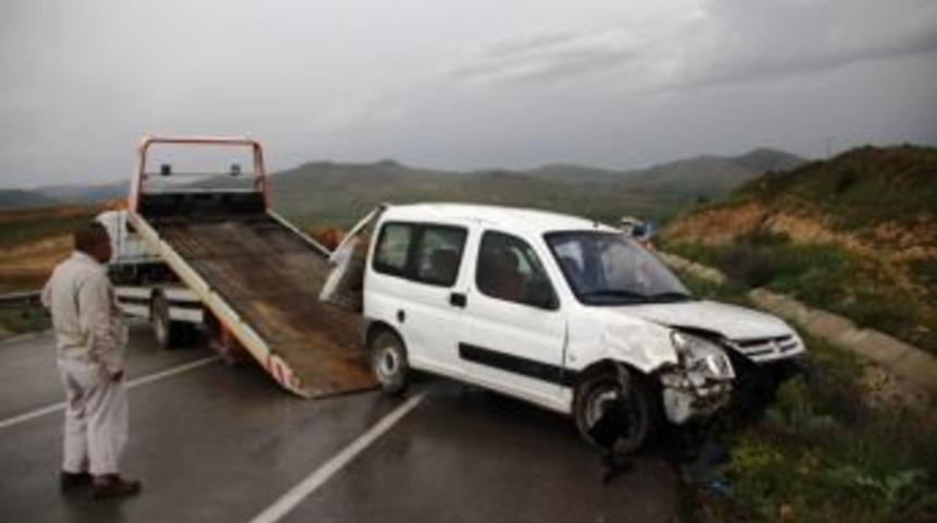 Şaban&ouml;z&uuml; Yolunda Otomobil Takla Attı: 1 Yaralı