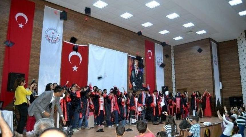 T&uuml;rk Telekom Ortaokulu &Ouml;ğrencilerinden Yılsonu Etkinliği