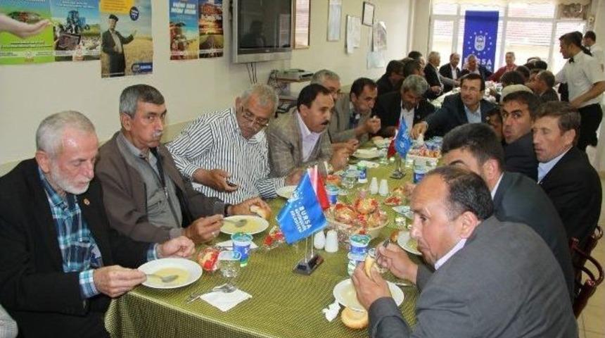 Mahalle Olan K&ouml;ylerin Meseleleri Masaya Yatırıldı