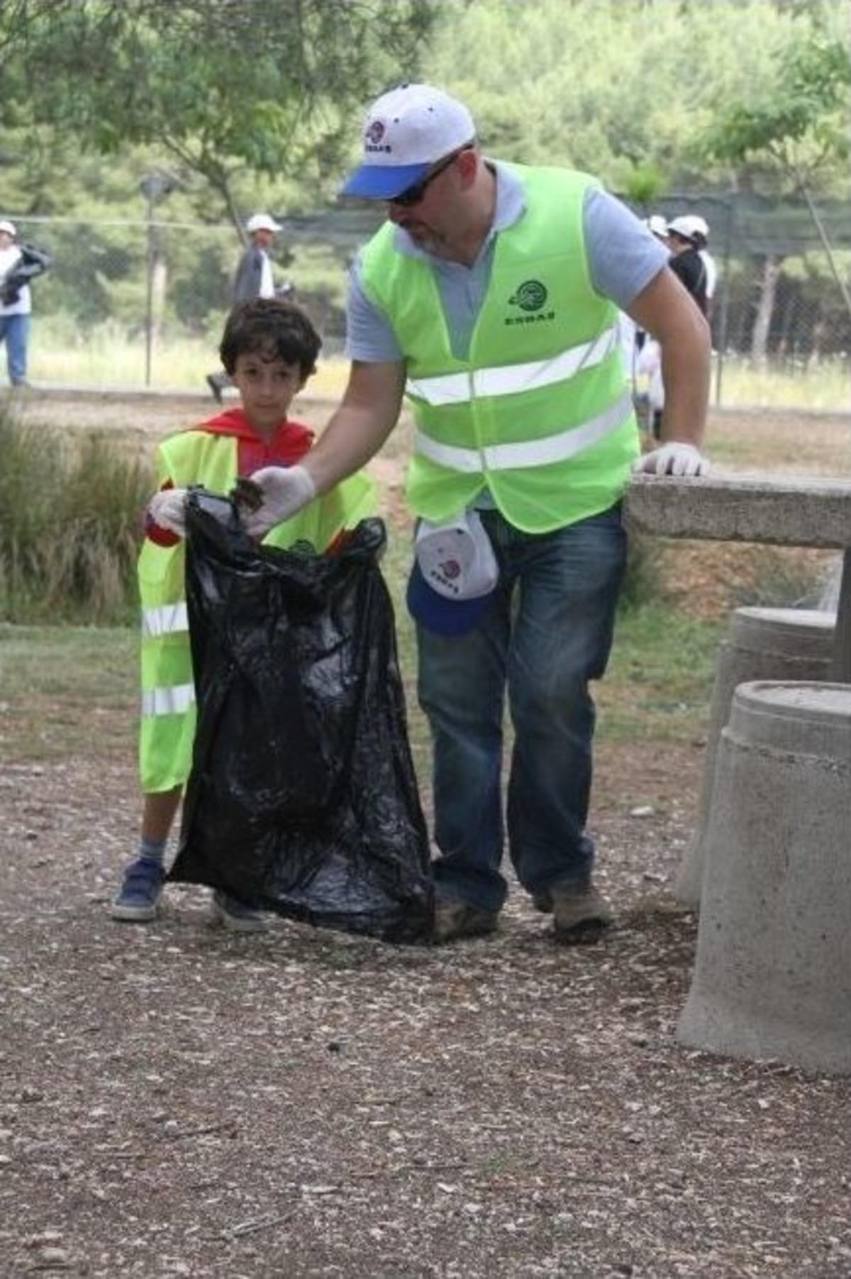 Gaziemir'de &Ouml;rnek &Ccedil;evre Atağı