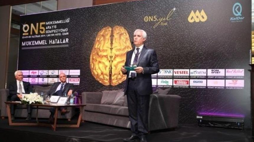 Bozbey Yeni Y&ouml;netim Modelini T&uuml;rkiye&rsquo;ye Tanıtıyor