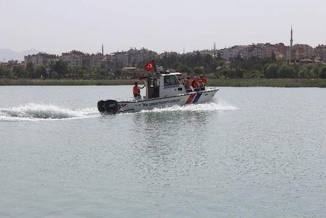 Öğrenciler Jandarma Botunu Gezdi